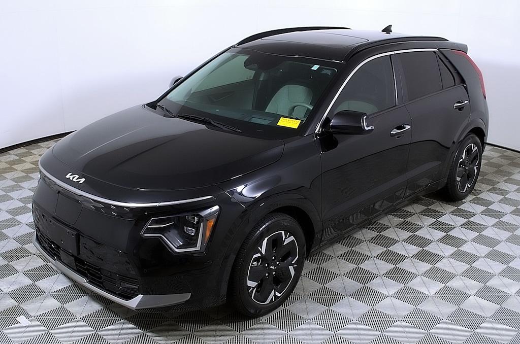 Used 2023 Kia Niro EV Wave SUV