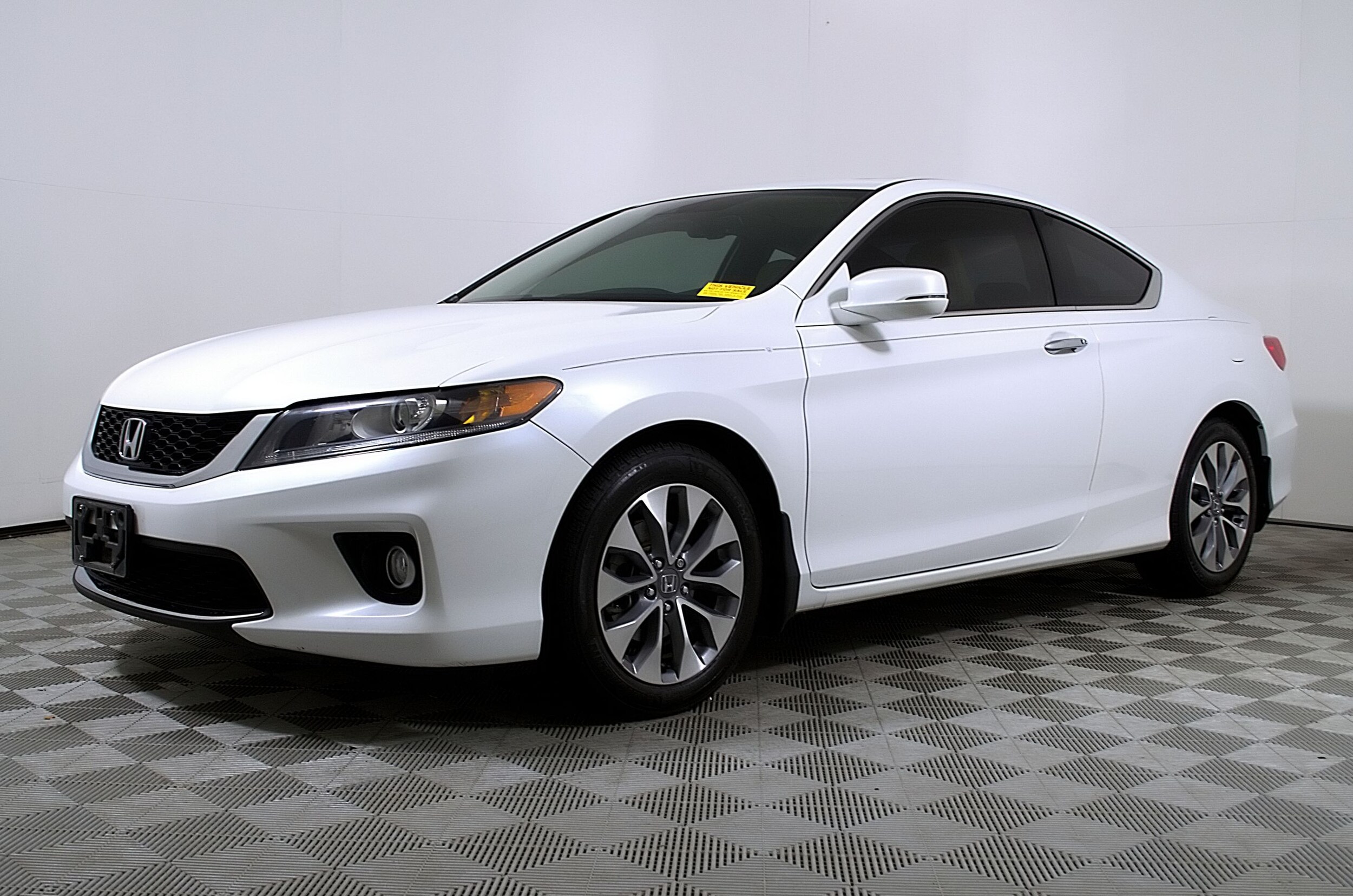 2015 Honda Accord EX-L photo 2