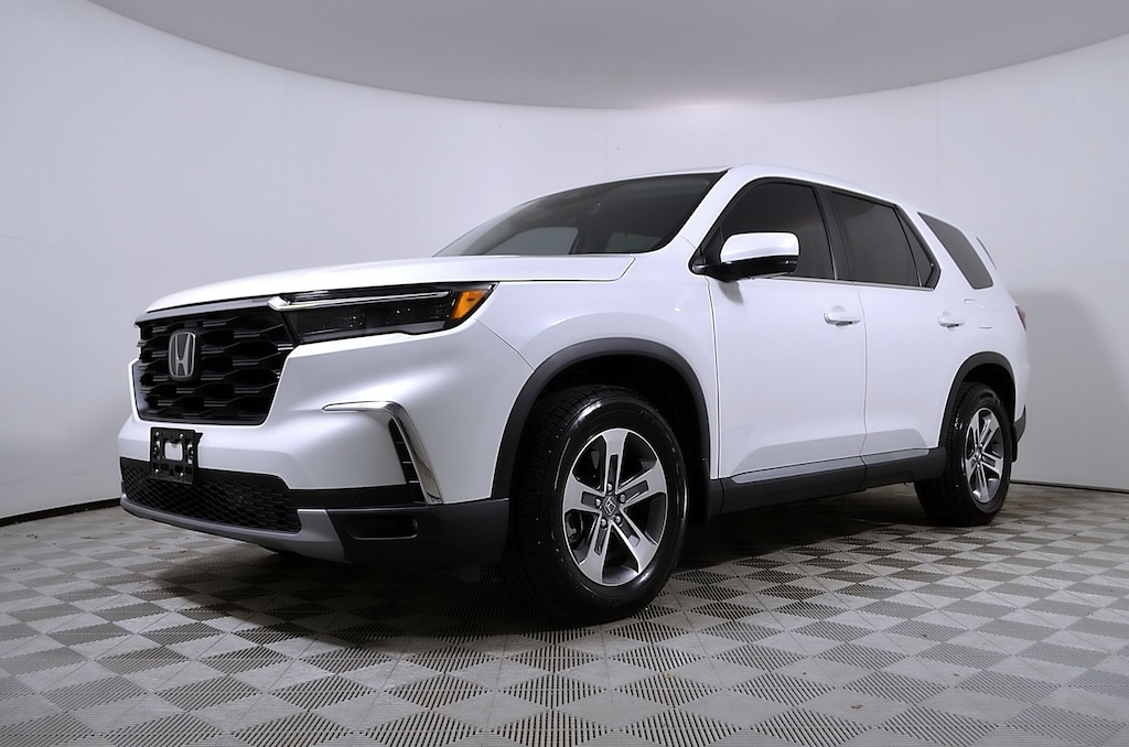 Used 2025 Honda Pilot EX-L SUV