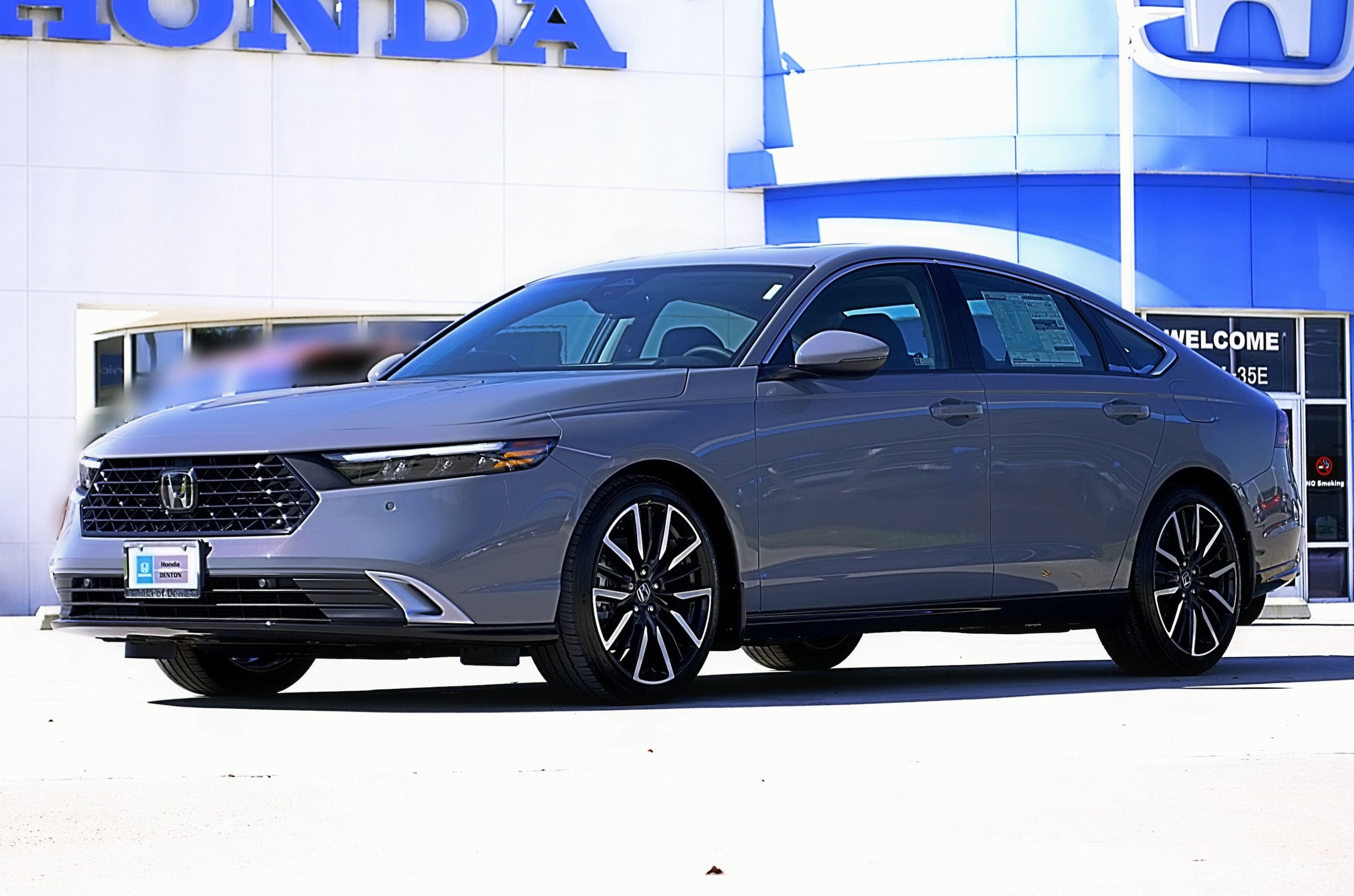 2025 Honda Accord Hybrid Touring's photo