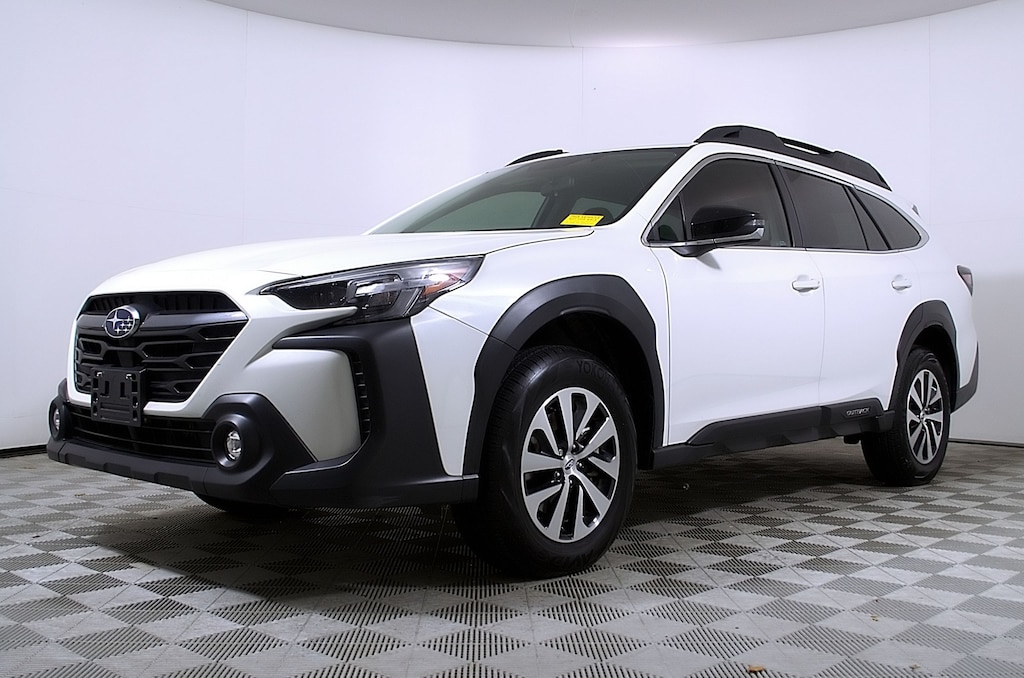 Used 2025 Subaru Outback Premium SUV