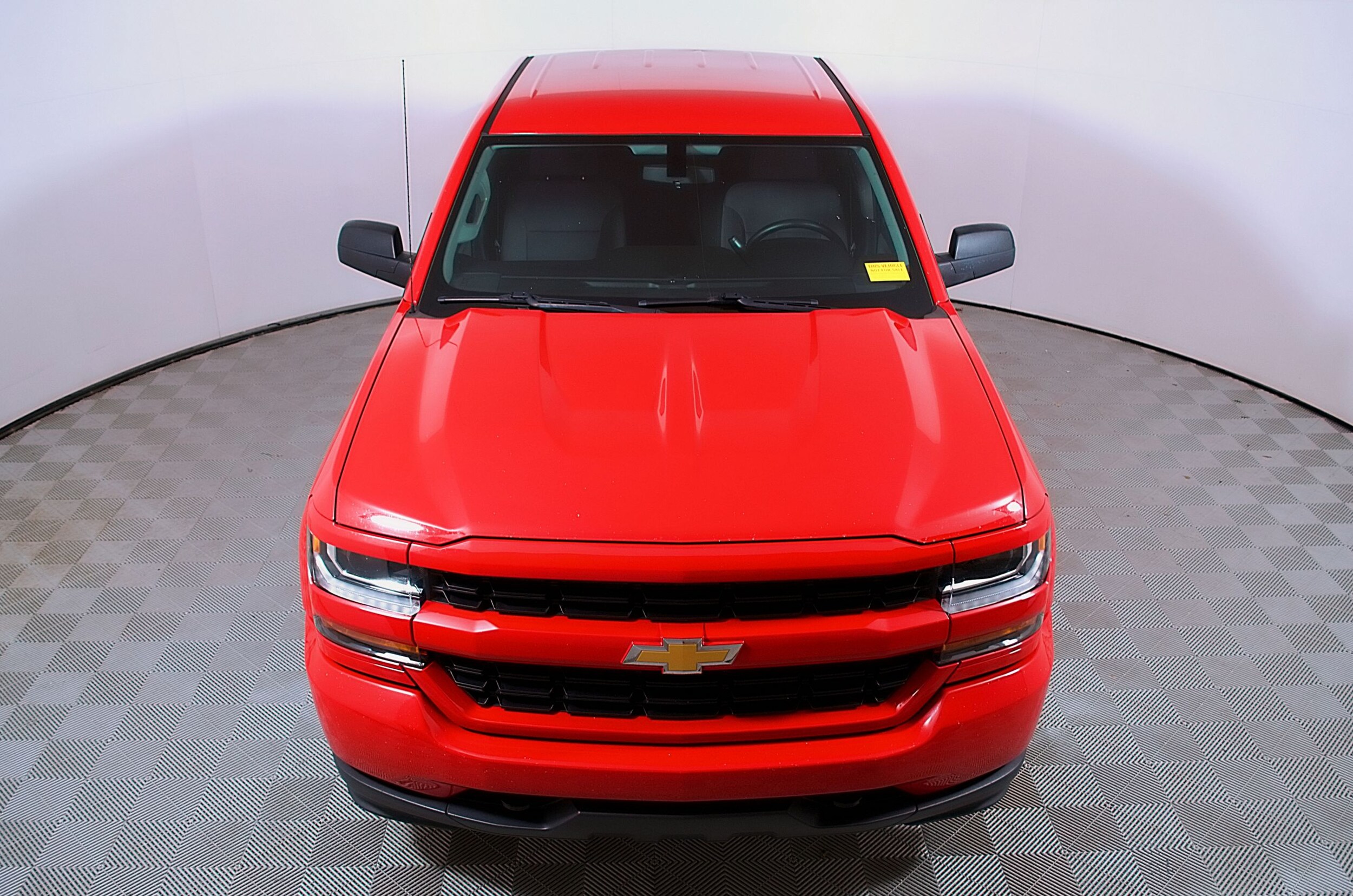 2019 Chevrolet Silverado 1500 Custom photo 4