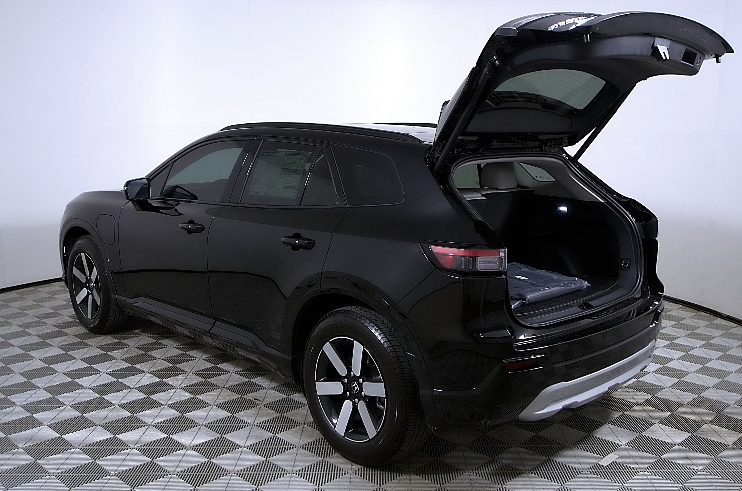 2026 Honda Prologue Touring - Photo 10
