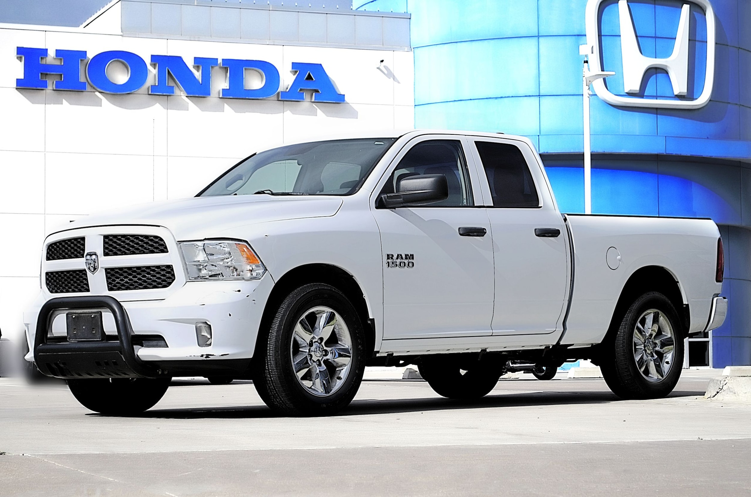 2018 RAM 1500 Express 4x4 Quad Cab 6'4's photo