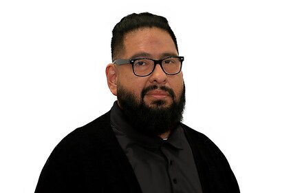 Staff member Ali Pensado from ID_2bbe9fd543b4