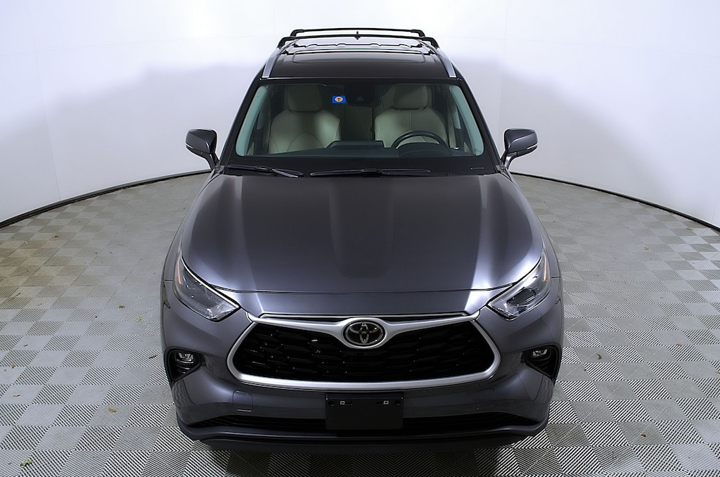 Used 2023 Toyota Highlander XLE SUV
