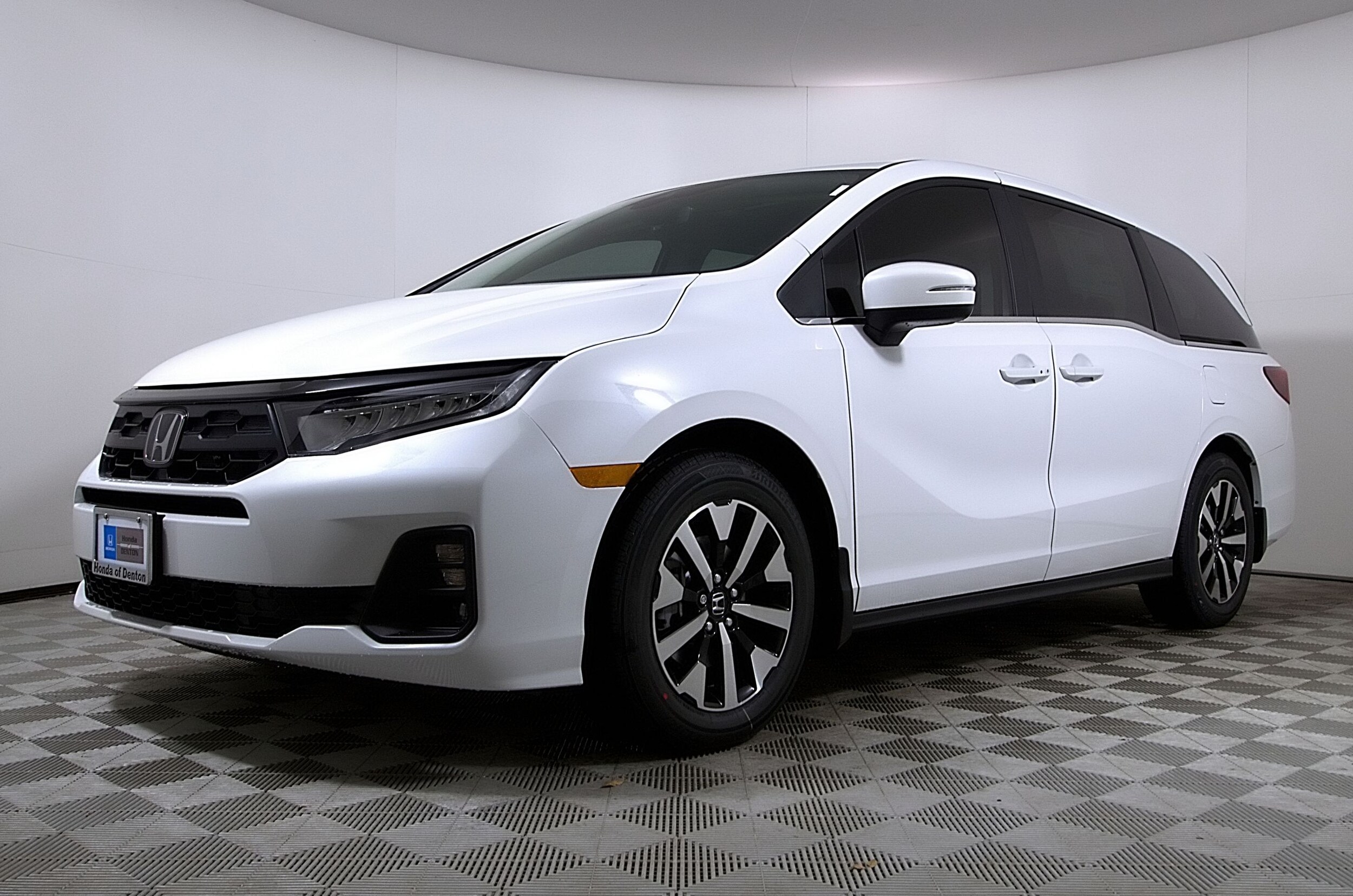 2025 Honda Odyssey EX-L photo 2