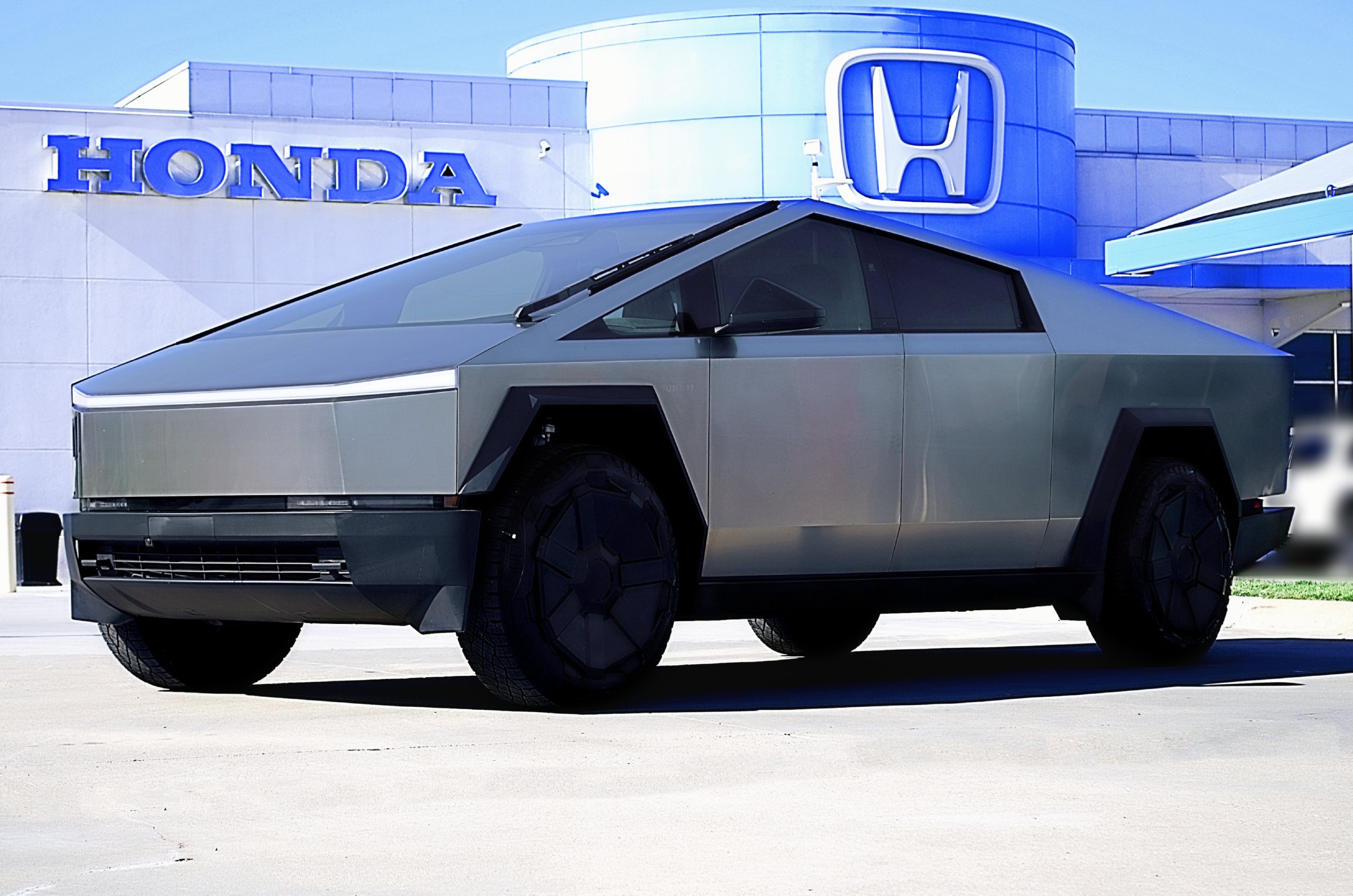  Tesla Cybertruck