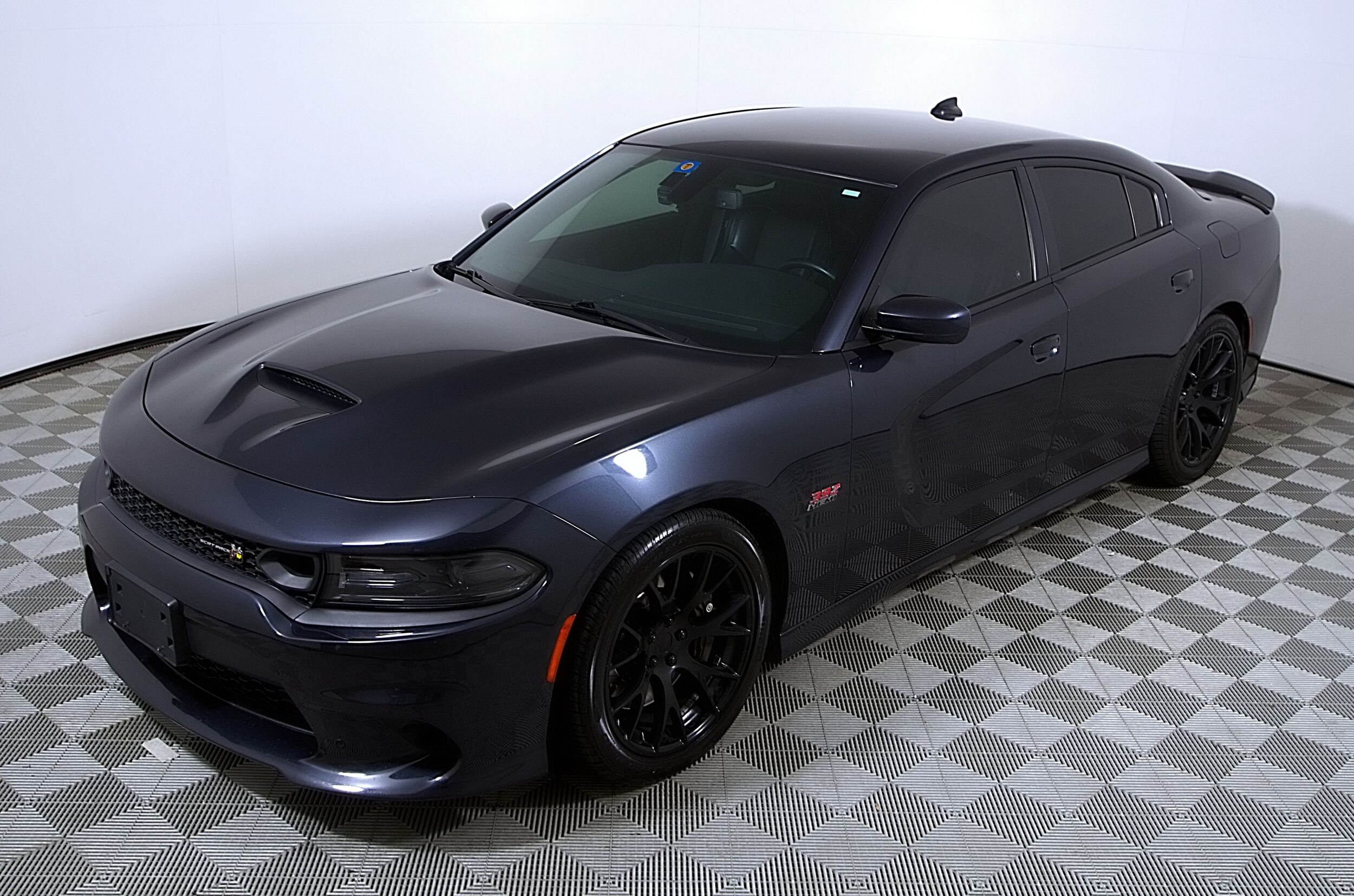 2019 Dodge Charger Scat Pack photo 2