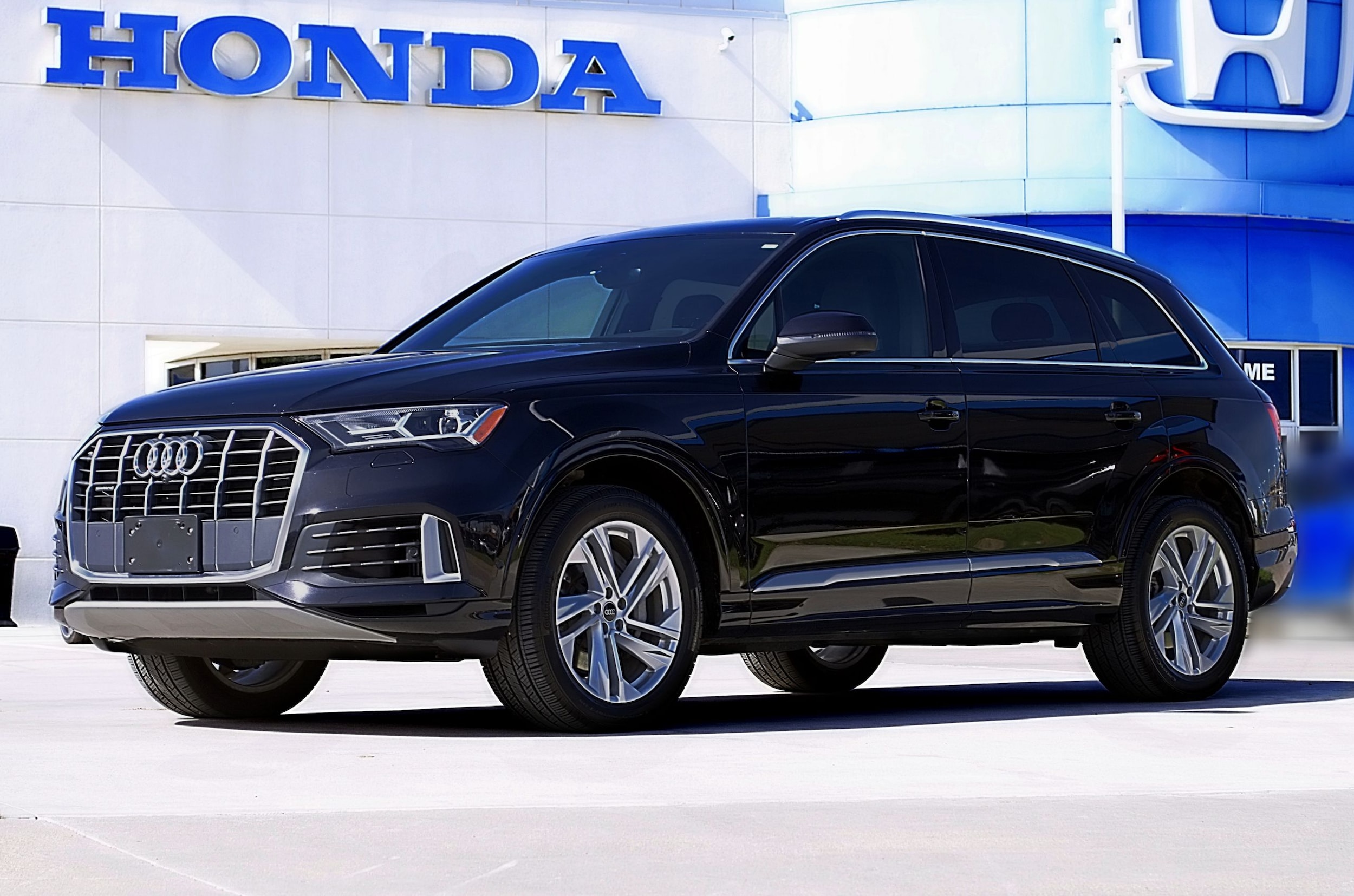 2021 Audi Q7 55 Premium quattro Tiptronic's photo
