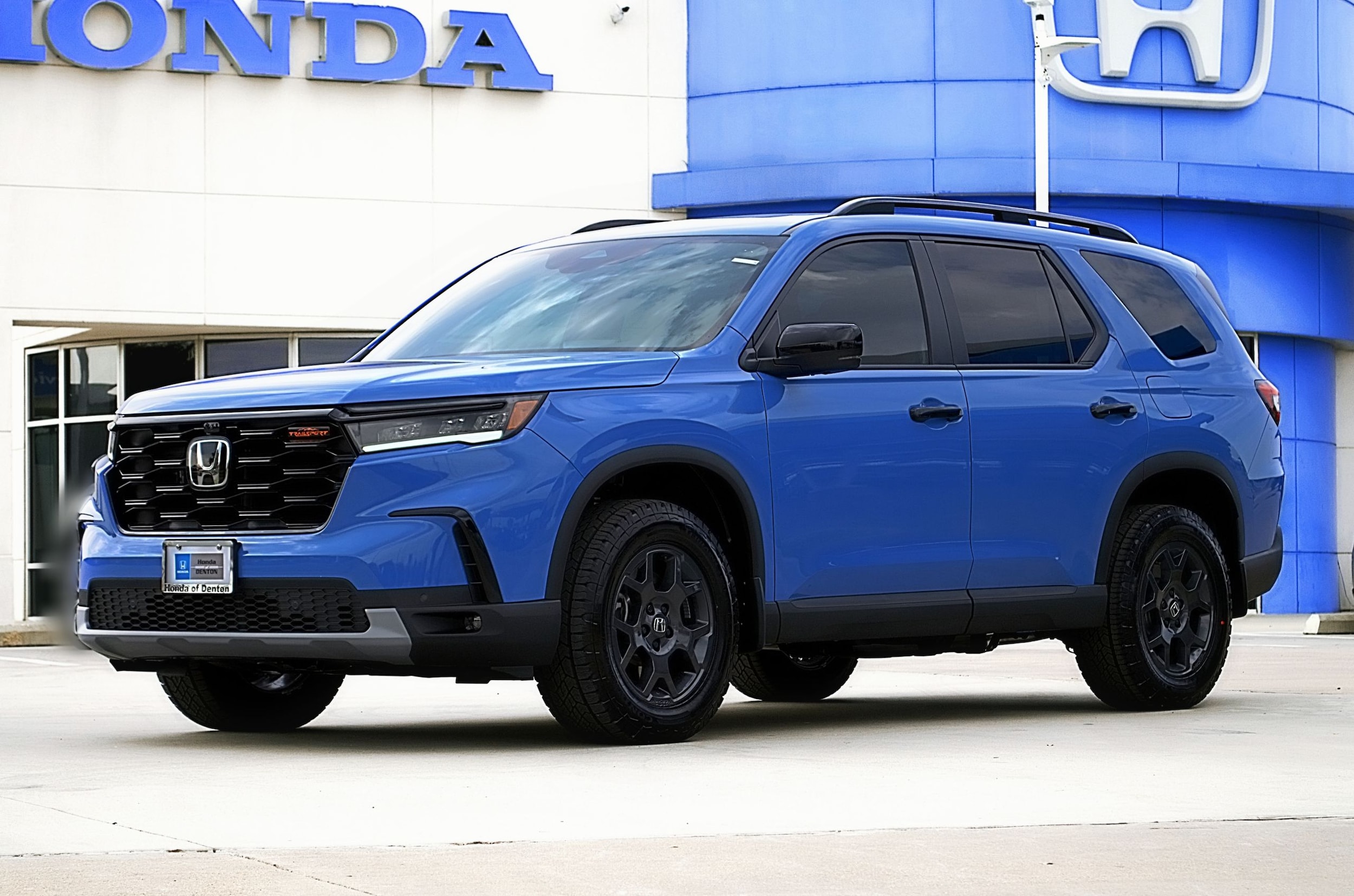 2025 Honda Pilot TrailSport's photo
