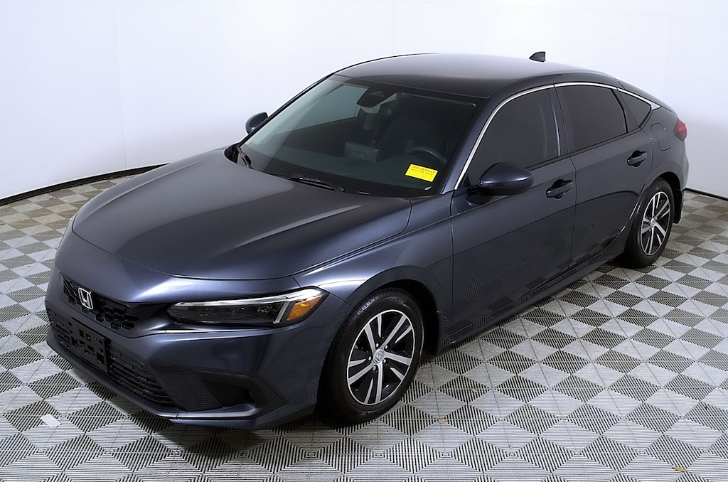 Used 2024 Honda Civic LX Hatchback