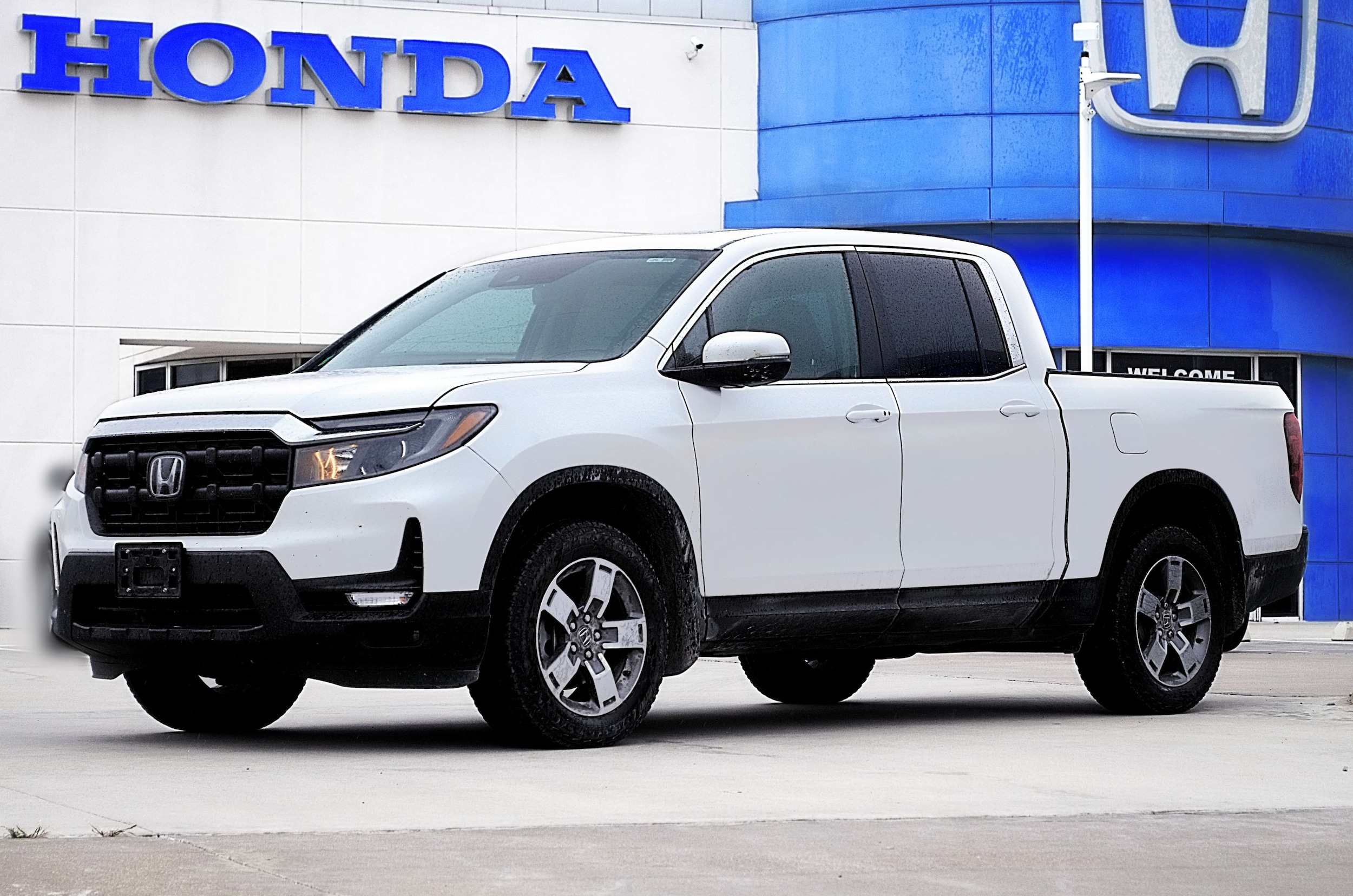 2025 Honda Ridgeline RTL AWD's photo