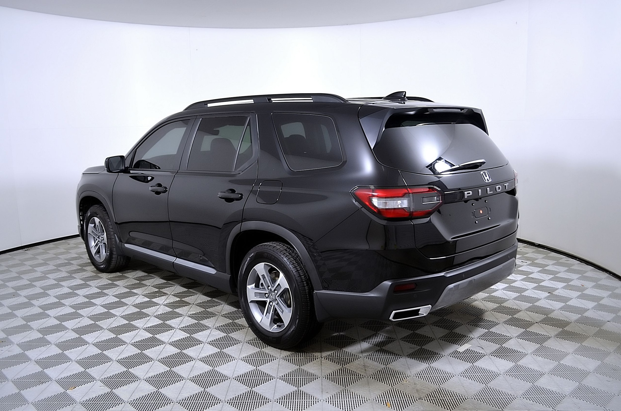 2026 Honda Pilot EX-L - Photo 9