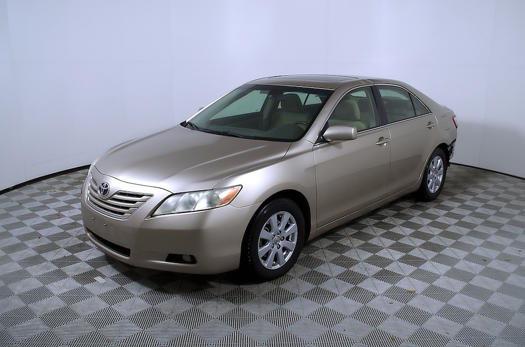 Used 2007 Toyota Camry XLE Sedan
