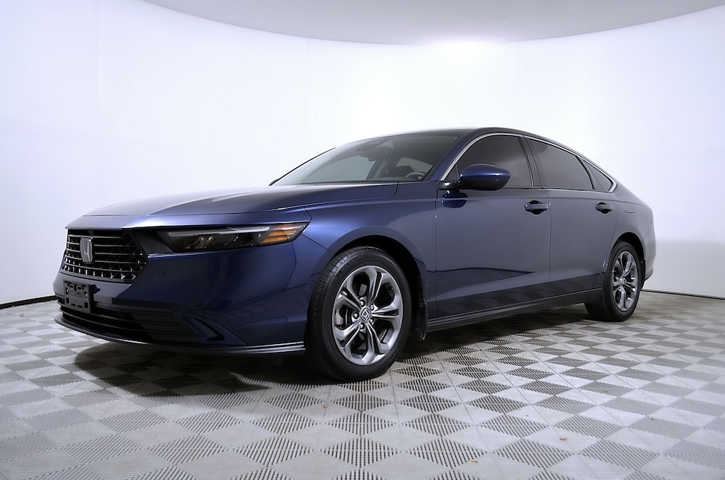 Used 2024 Honda Accord EX Sedan