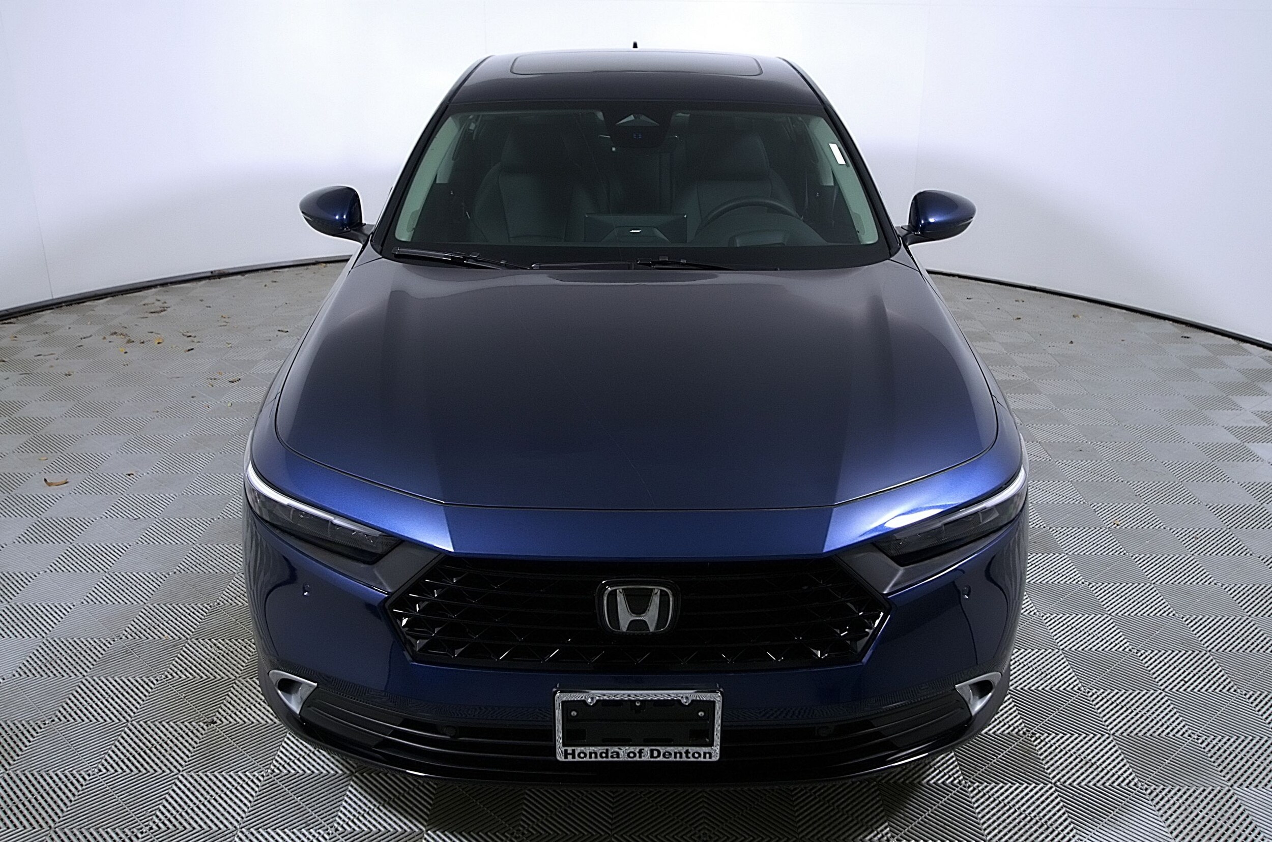 2025 Honda Accord Hybrid Touring photo 4