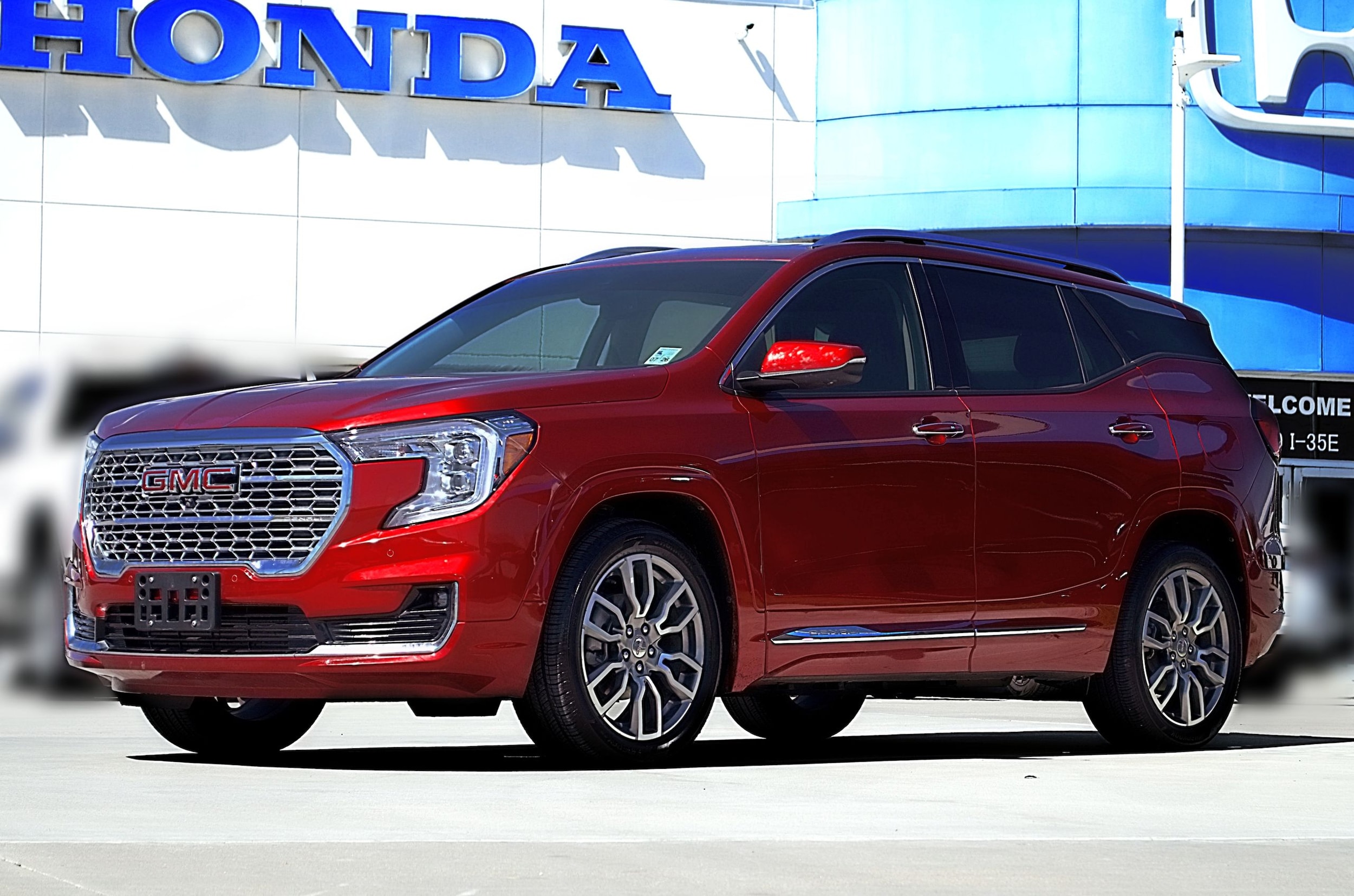 2024 GMC Terrain Denali AWD's photo