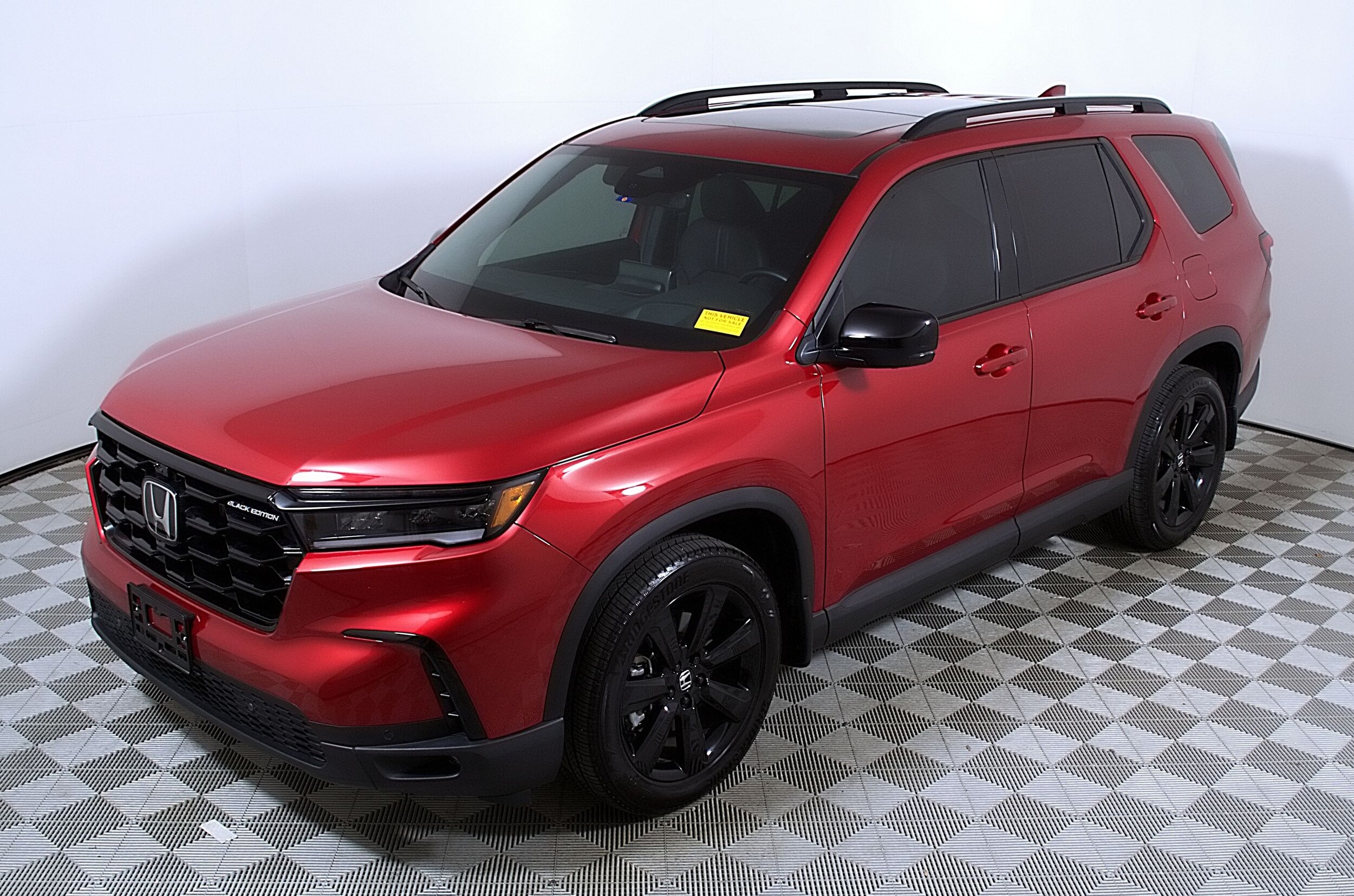 2025 Honda Pilot Black Edition photo 3