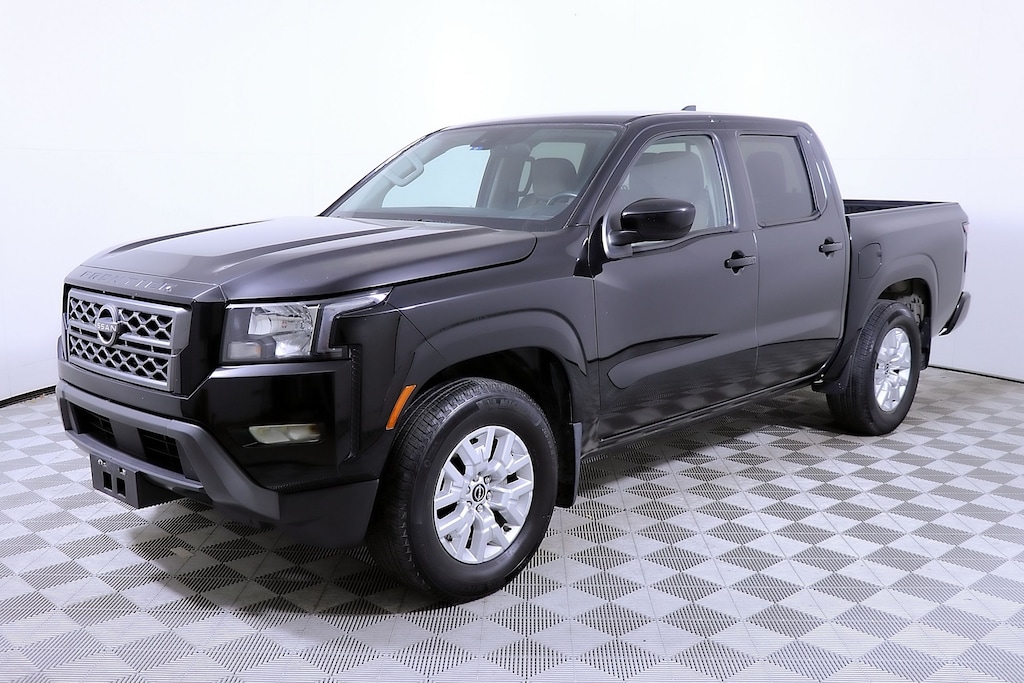 Used 2024 Nissan Frontier SV Truck Crew Cab