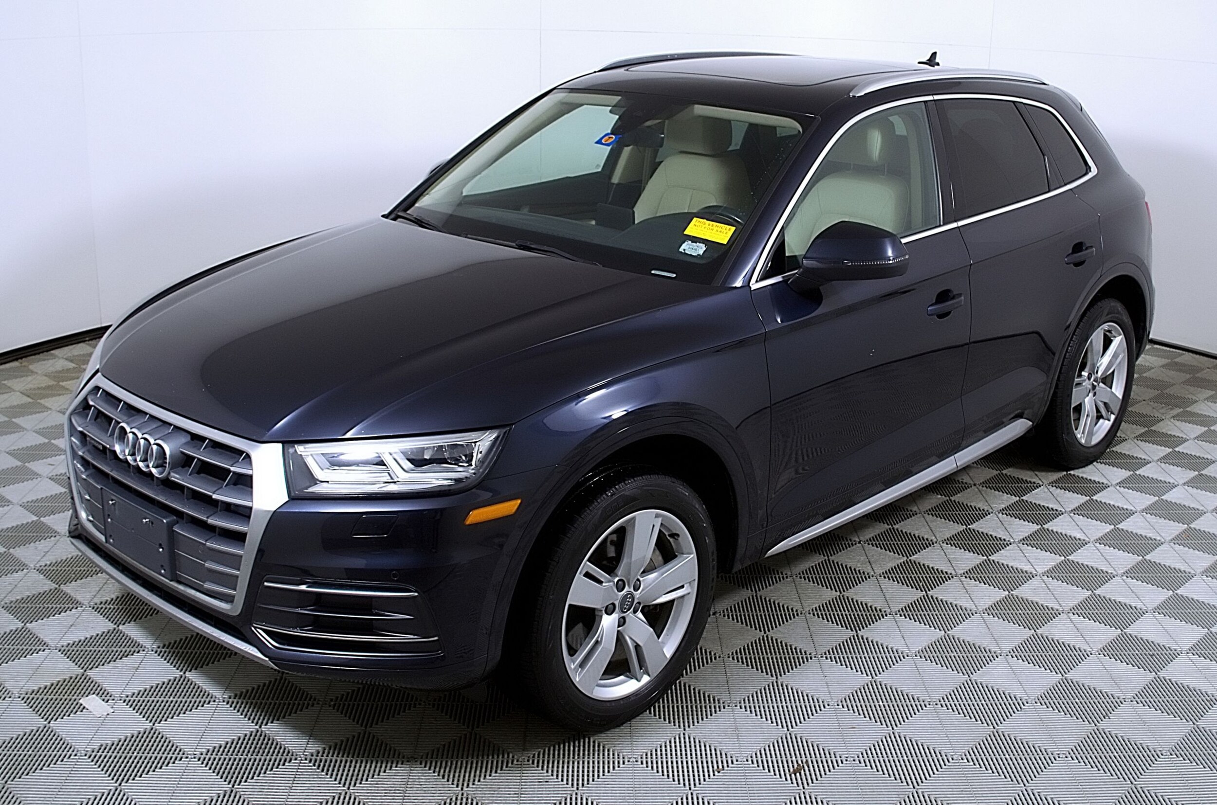 2018 Audi Q5 Premium Plus photo 2