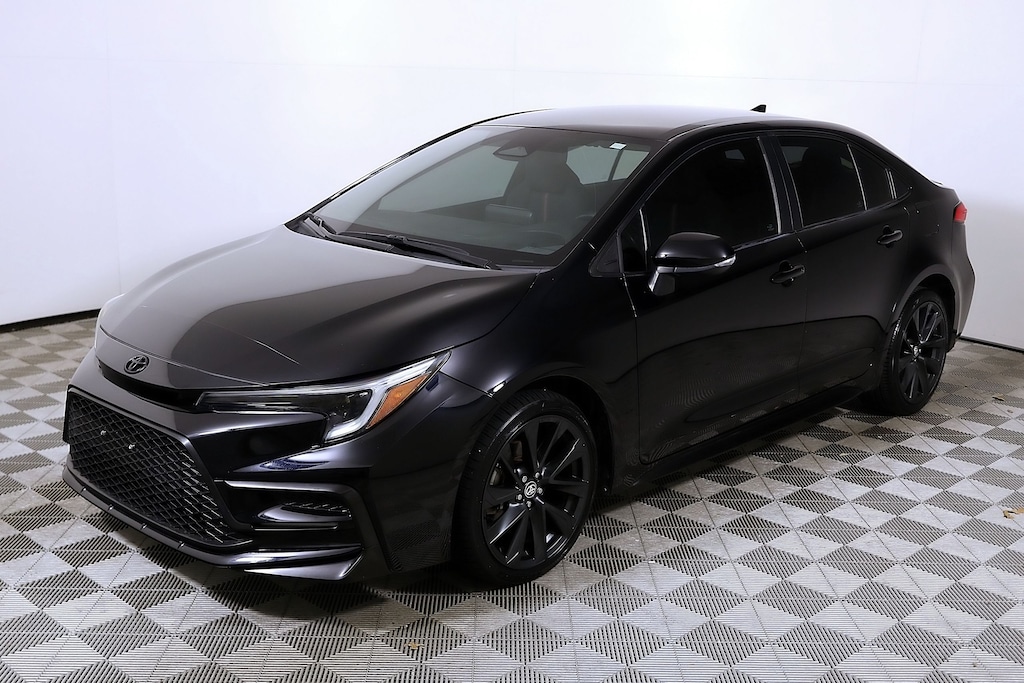Used 2024 Toyota Corolla SE Sedan