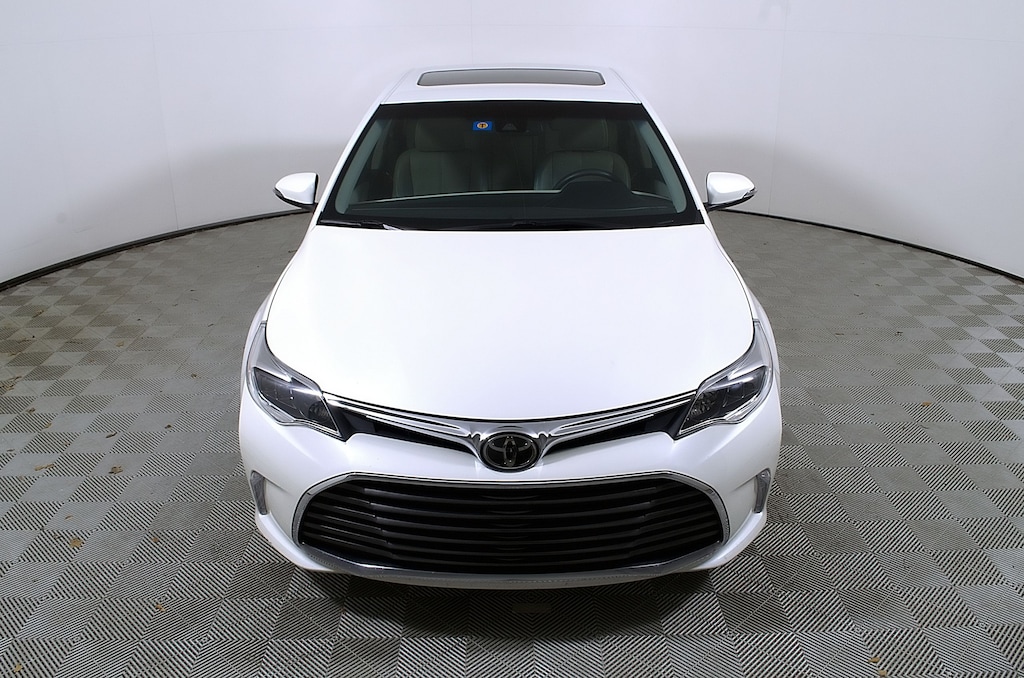 Used 2017 Toyota Avalon XLE Premium Sedan