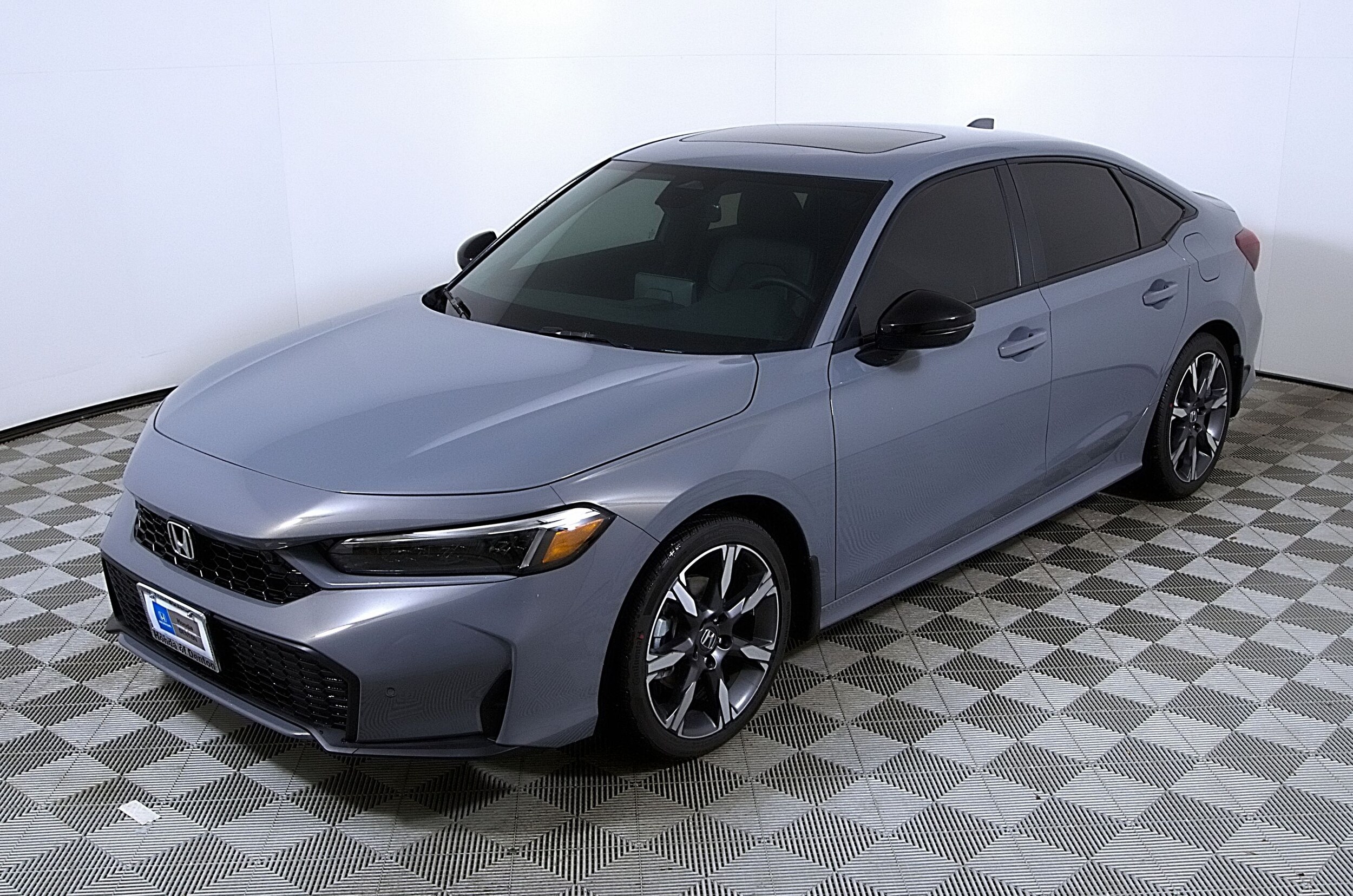 2025 Honda Civic Hybrid Sport Touring photo 2