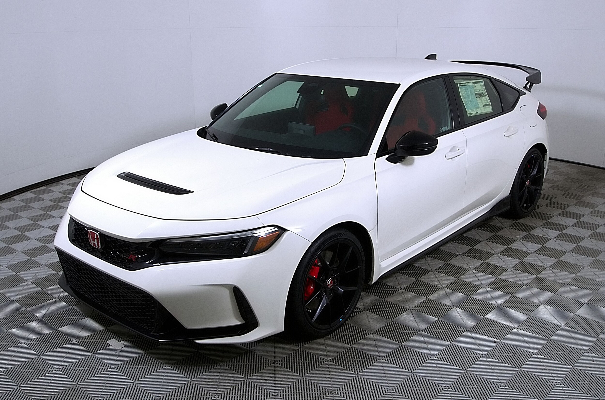 2025 Honda Civic Type R photo 3