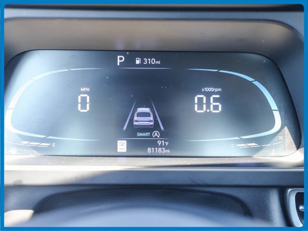 Used 2024 Hyundai Elantra SE Sedan