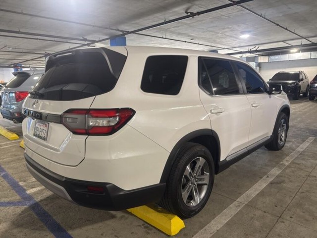 Certified 2025 Honda Pilot EX-L SUV