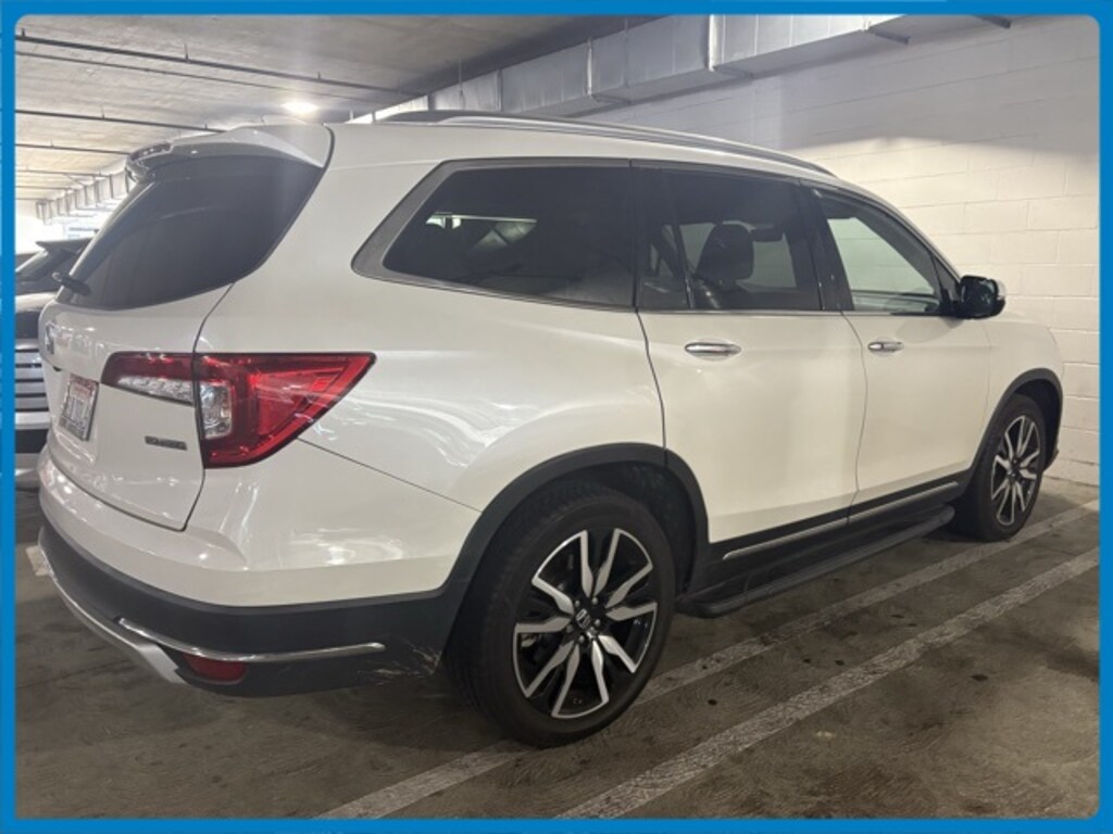 Used 2019 Honda Pilot Touring 8-Passenger FWD SUV