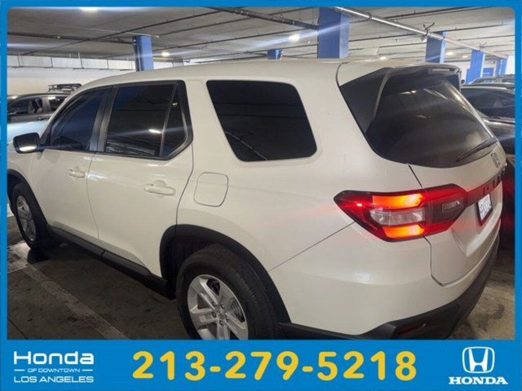 Used 2023 Honda Pilot LX SUV