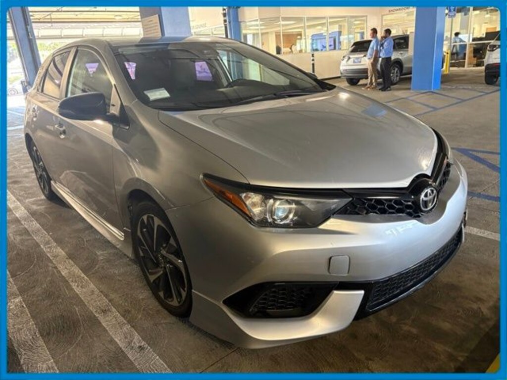 Used 2017 Toyota Corolla iM Base Hatchback