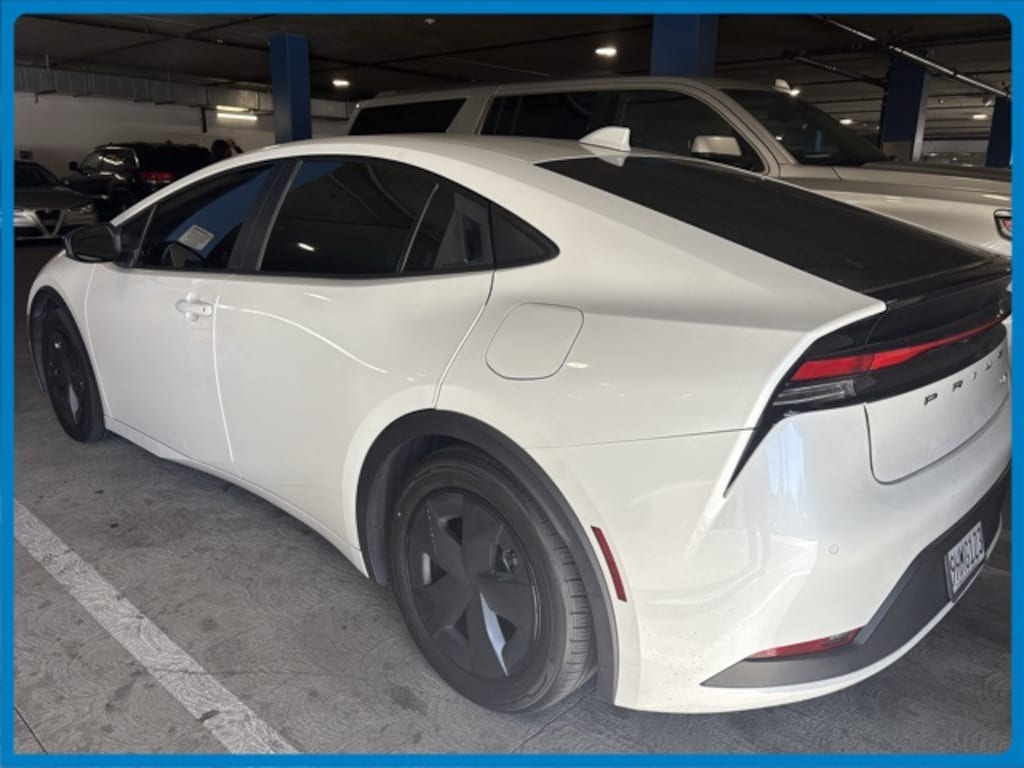 Used 2023 Toyota Prius LE Hatchback