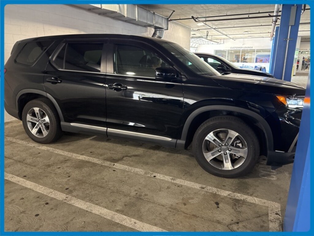 Used 2024 Honda Pilot EX-L 7 Passenger SUV