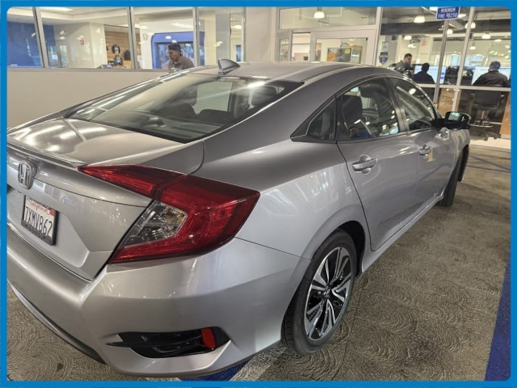 Used 2017 Honda Civic EX-T Sedan