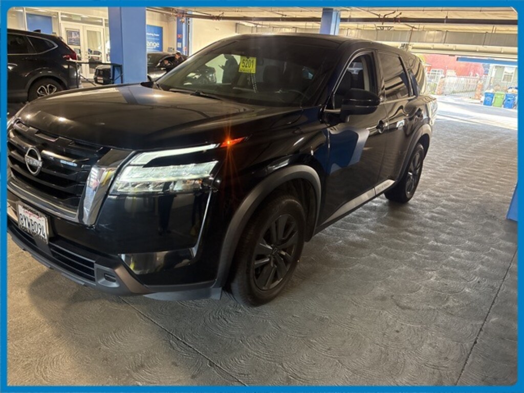 Used 2022 Nissan Pathfinder S SUV