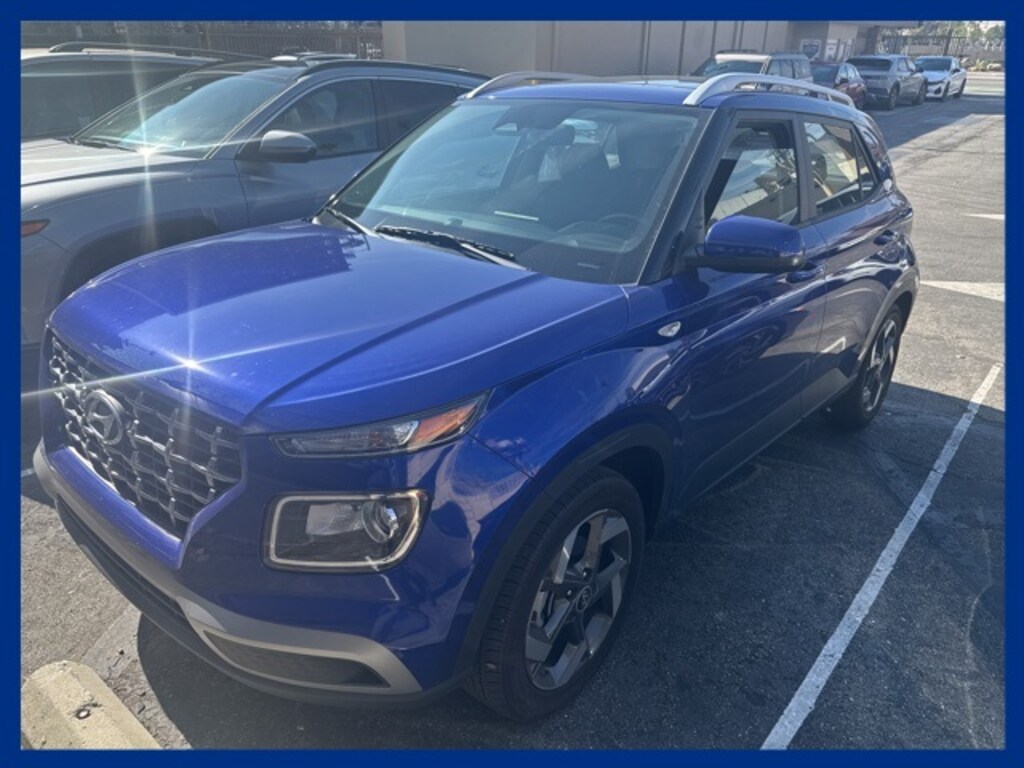 Used 2023 Hyundai Venue SEL SUV