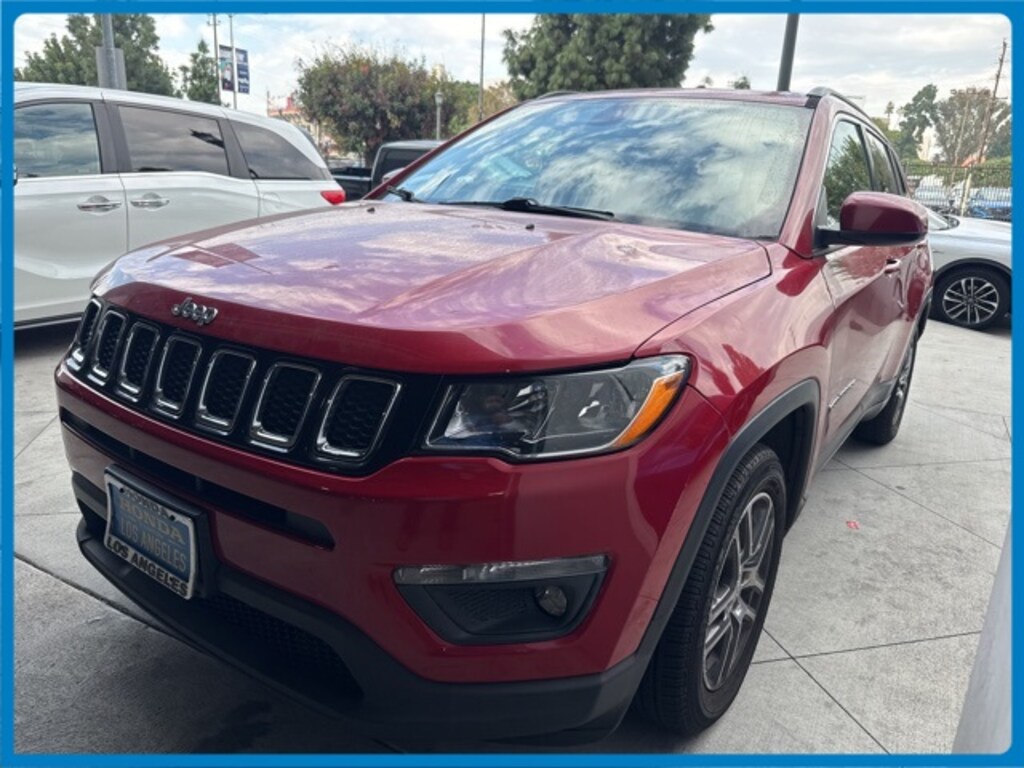 Used 2018 Jeep Compass Latitude FWD SUV