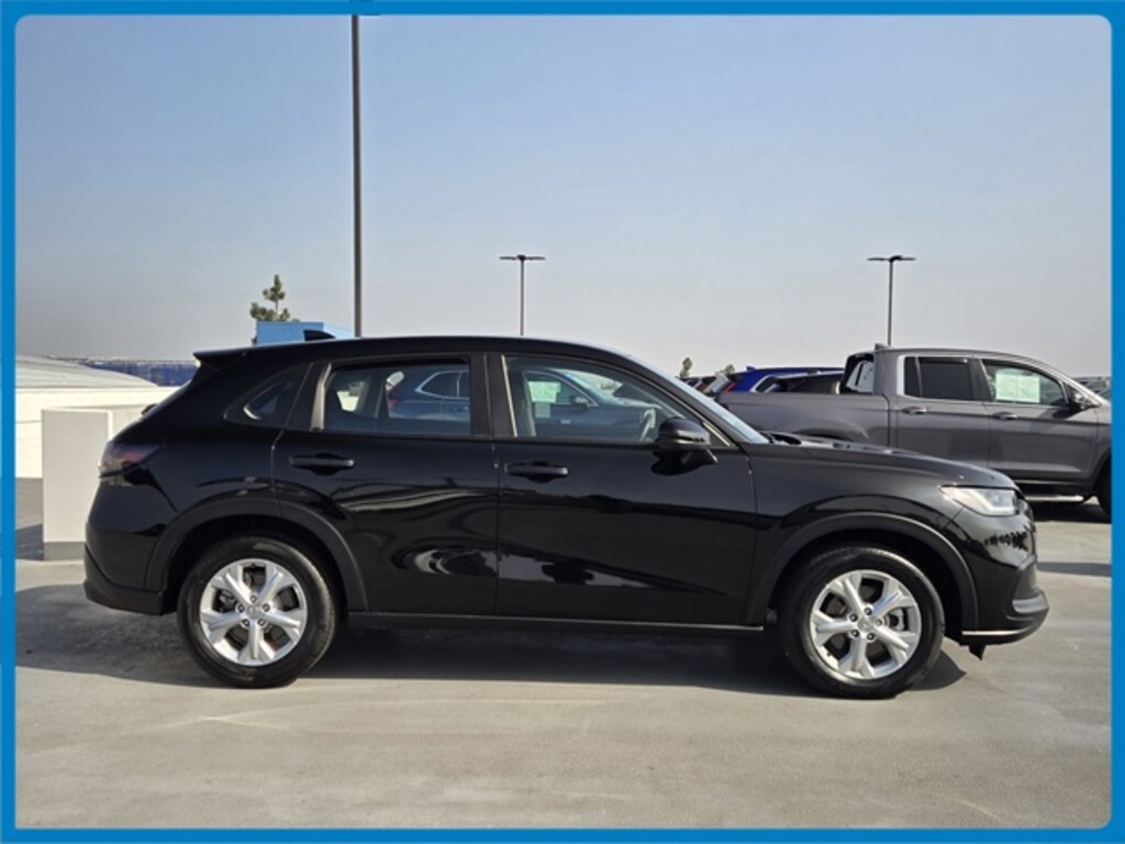 Used 2025 Honda HR-V LX SUV