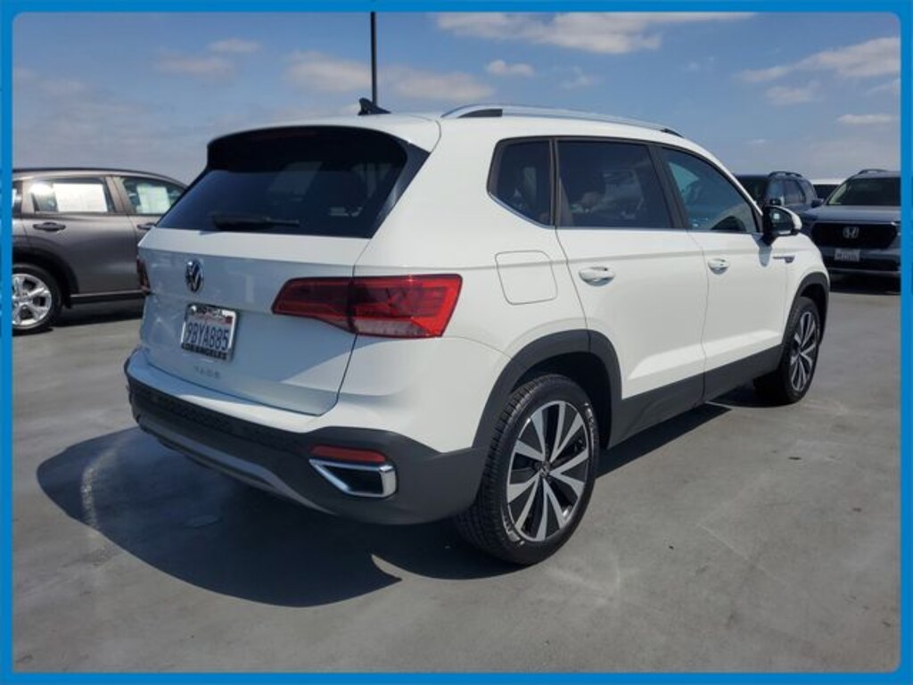 Used 2022 Volkswagen Taos 1.5T SE SUV