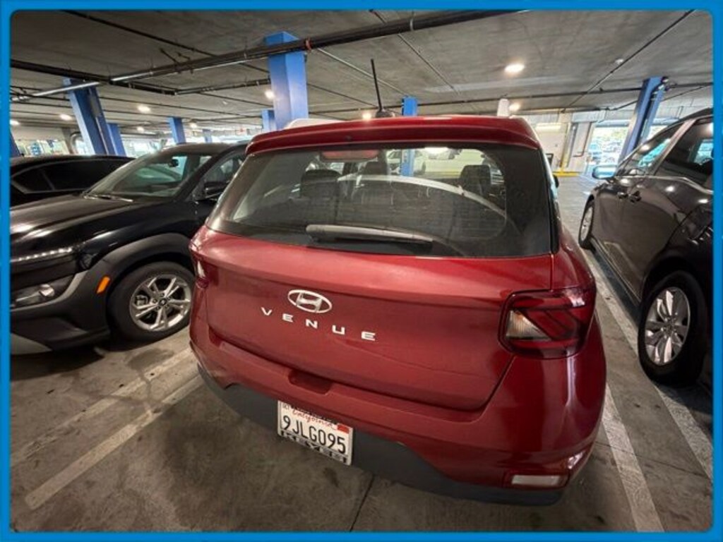 Used 2024 Hyundai Venue SUV
