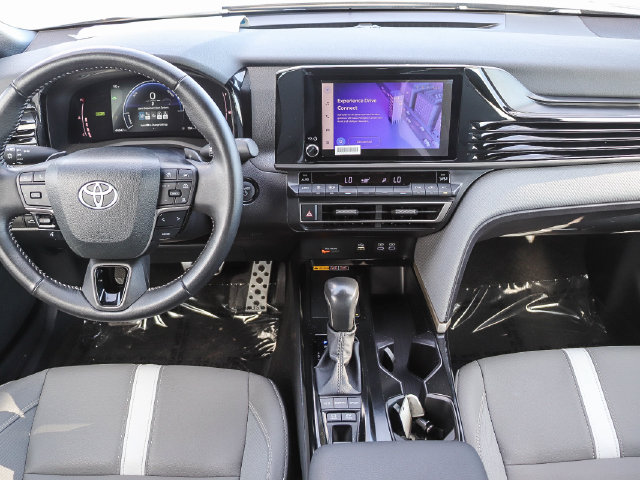 Used 2025 Toyota Camry SE Sedan