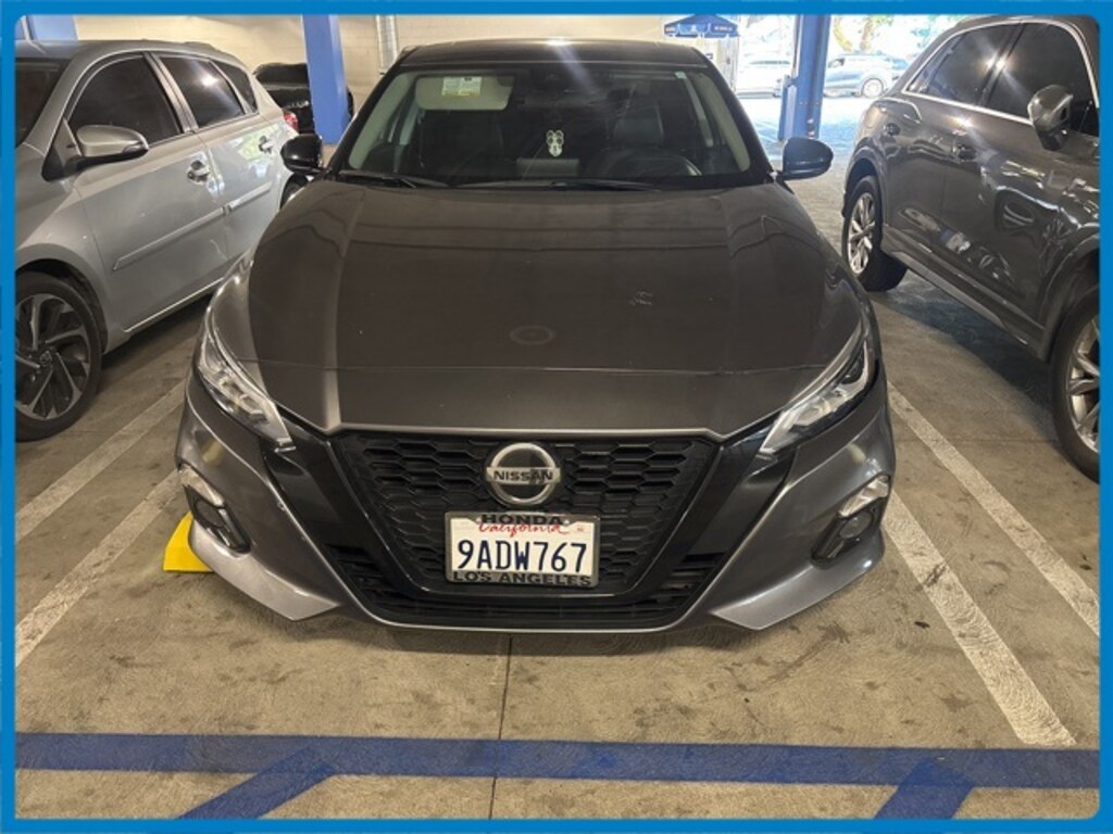 Used 2022 Nissan Altima 2.5 SR Sedan