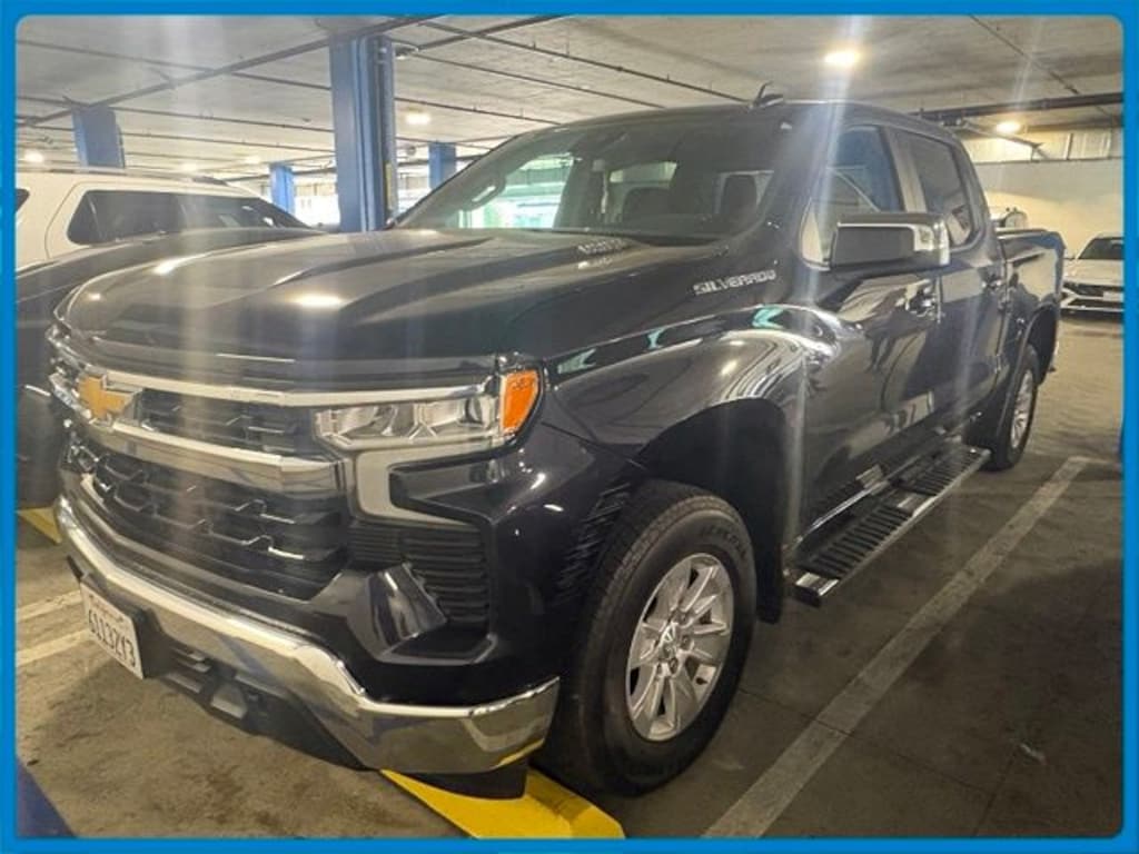 Used 2023 Chevrolet Silverado 1500 LT w/1LT Truck Crew Cab
