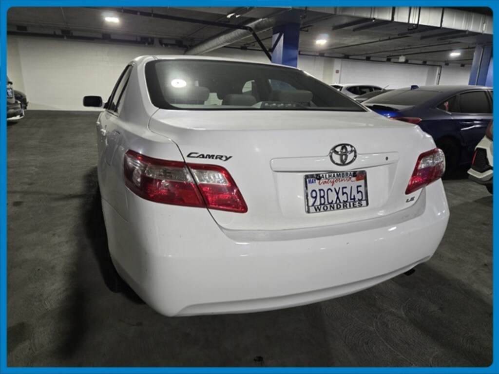 Used 2009 Toyota Camry LE Sedan