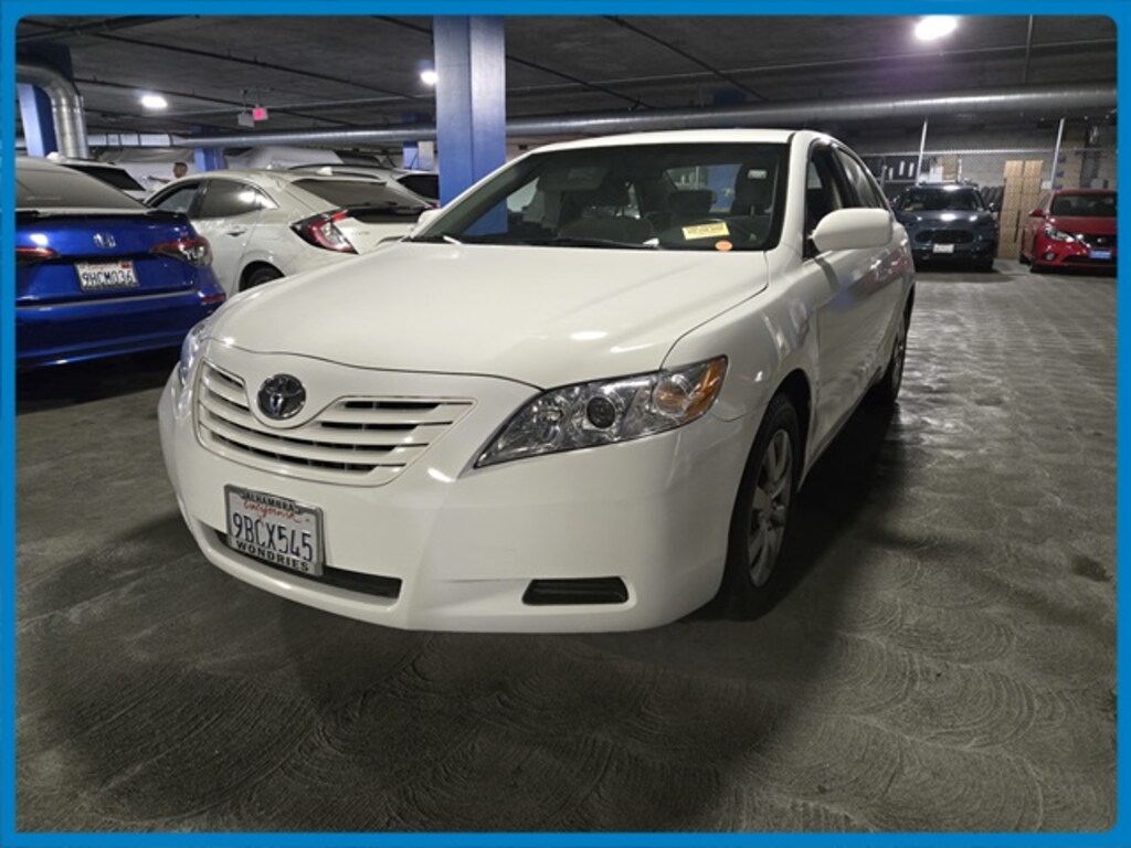 Used 2009 Toyota Camry LE Sedan