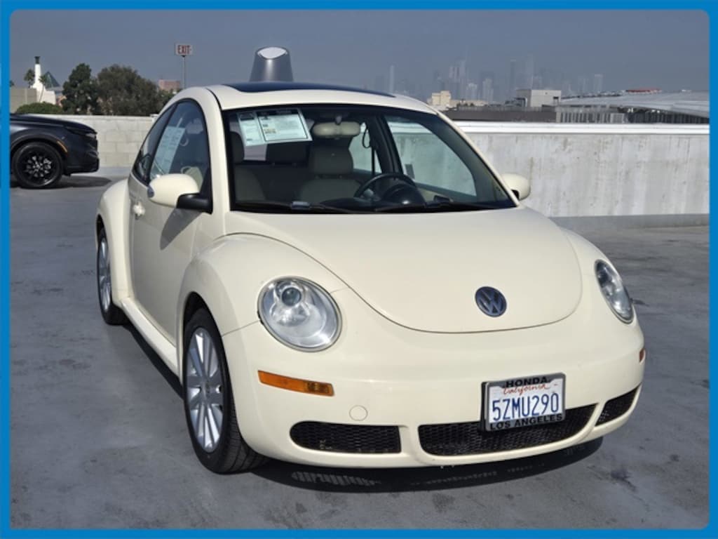 Used 2008 Volkswagen New Beetle Hatchback