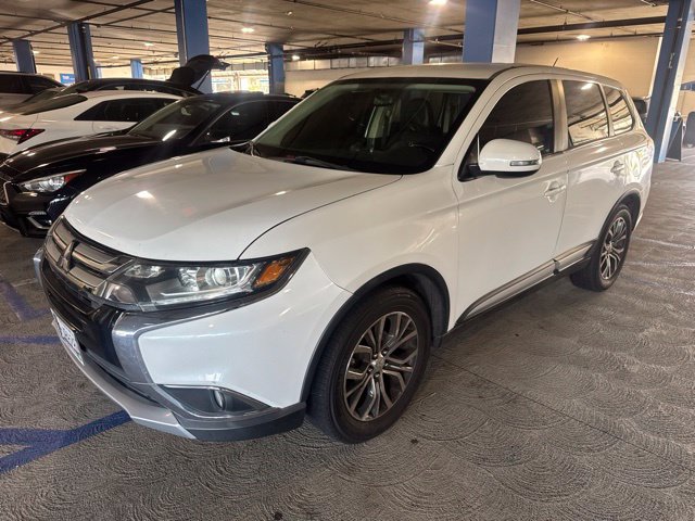 Used 2016 Mitsubishi Outlander SE SUV